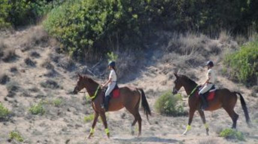 Atlı Jandarmalar Side'den Ayrıldı