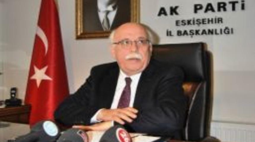 Eskişehir'de Ak Parti Halk G&uuml;n&uuml; Toplantısı Yapıldı