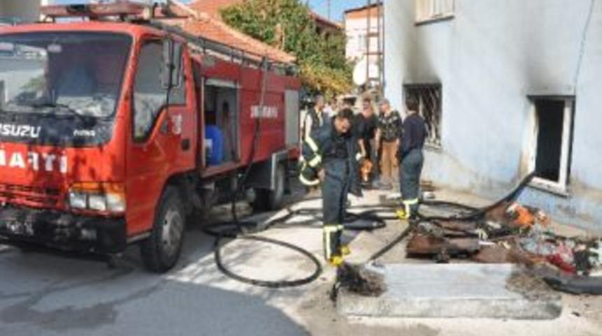 Soma&rsquo;da Ev Yangını