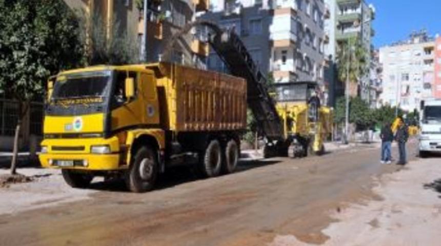 Dokuma B&ouml;lgesinde Asfalt &Ccedil;alışmaları Devam Ediyor