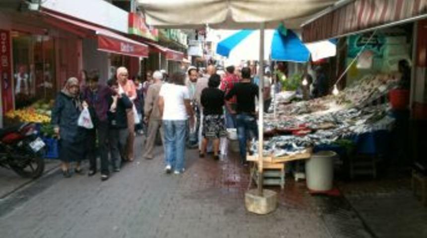 AK Parti Karşıyaka: Lafla Turizm Kenti Olunmaz