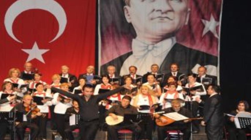 Atat&uuml;rk Aydın&rsquo;da Sevdiği T&uuml;rk&uuml;lerle Anıldı