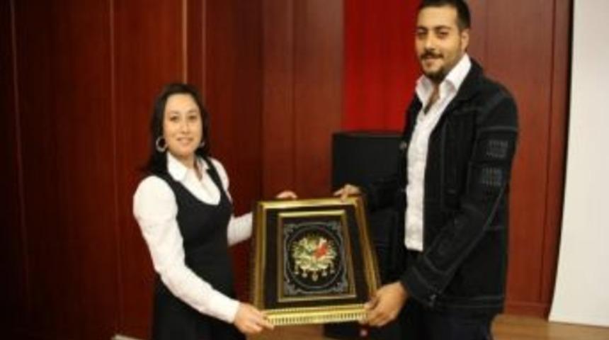 &Ccedil;ayırova'da G&uuml;ndelik Hastalıklara Bitkisel &Ccedil;&ouml;z&uuml;mler Semineri