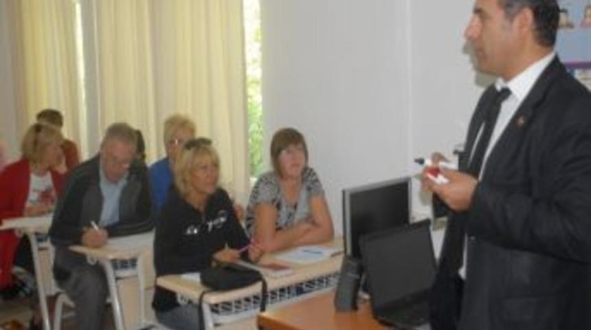 İngilizler T&uuml;rk&ccedil;e &Ouml;ğreniyor