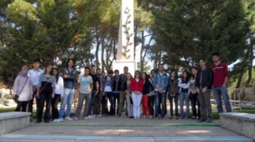 &Ccedil;anakkale Onsekiz Mart &Uuml;niversitesi'nin 44 &Uuml;lkeden &Ouml;ğrencisi Var