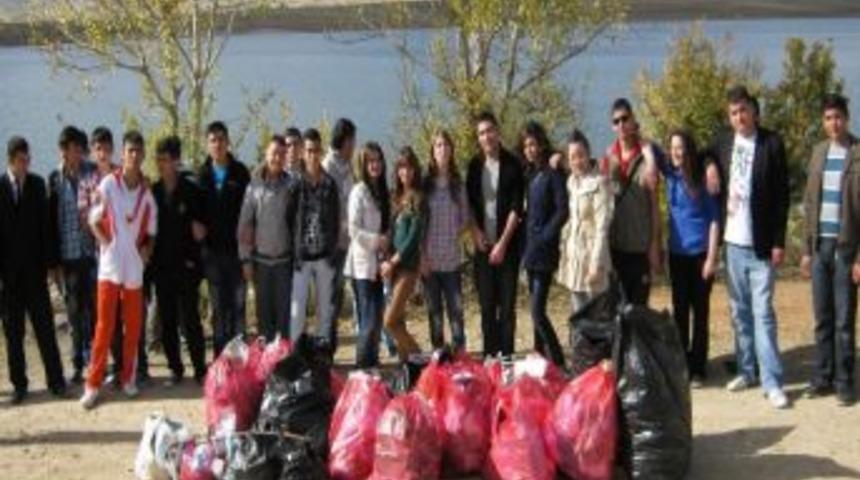 &Ccedil;uğun Baraj G&ouml;leti Temizleme &Ccedil;alışmasının İkincisi Ger&ccedil;ekleştirildi