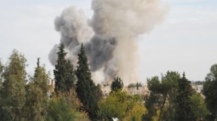 Esad'ın U&ccedil;akları Bombardımanı S&uuml;rd&uuml;r&uuml;yor