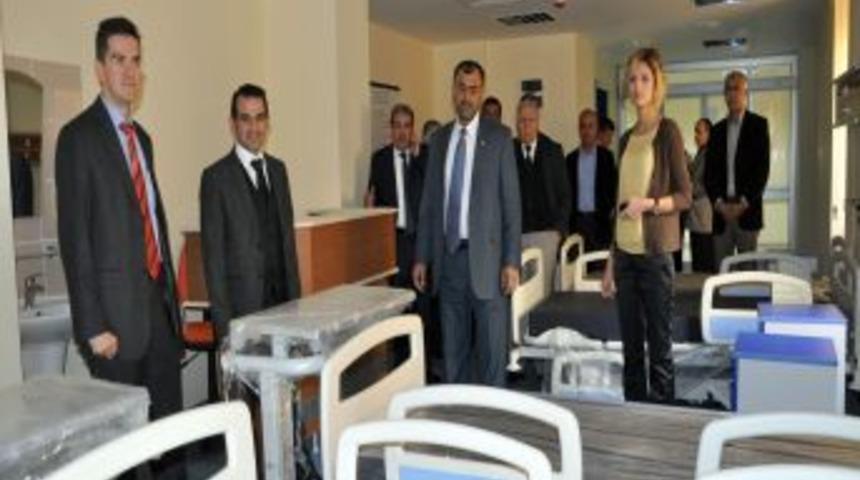 AK Parti Heyeti, Yeni Hastane Y&ouml;netimini Ziyaret Etti