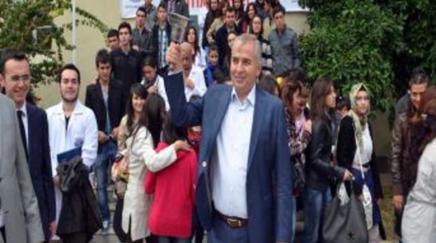 120 G&ouml;n&uuml;ll&uuml; Eğitmen, Kursa Gidemeyen 726 &Ouml;ğrenciye Ders Verecek