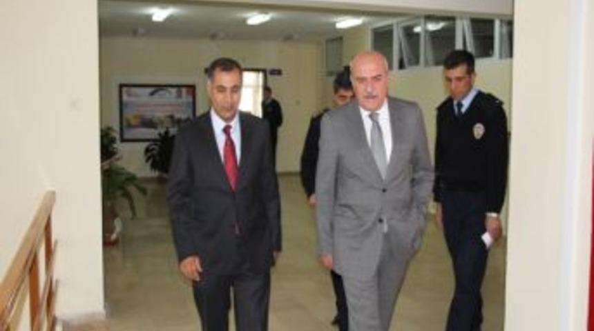 Pmyo M&uuml;d&uuml;r&uuml; Demir, G&ouml;revine Başladı