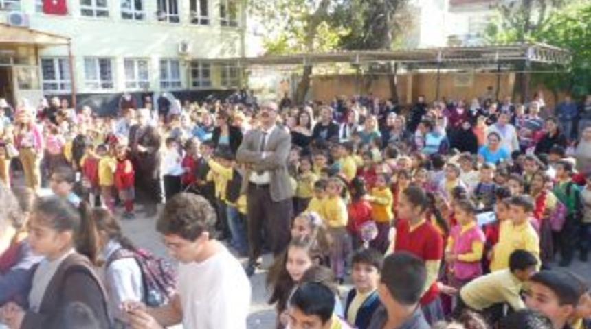 Adana Demirspor'dan okul ziyareti