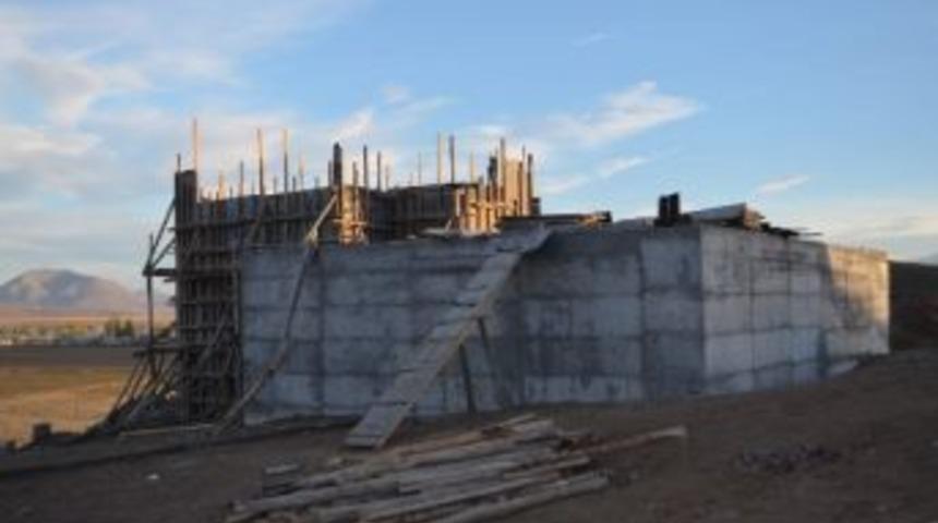 &Ccedil;aldıran&rsquo;a 500 Ton Kapasiteli Yeni Su Deposu