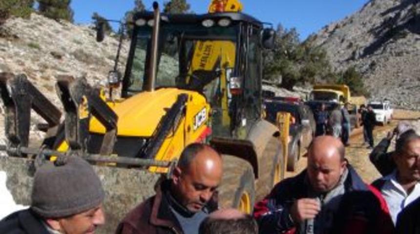 Yaylada Mahsur Kalan 4 Kişi Kurtarıldı