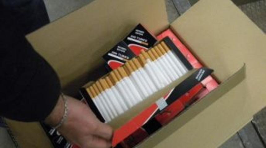 Kapıkule&rsquo;de Makaron, Hamzabeyli&rsquo;de Sigara Ele Ge&ccedil;irildi