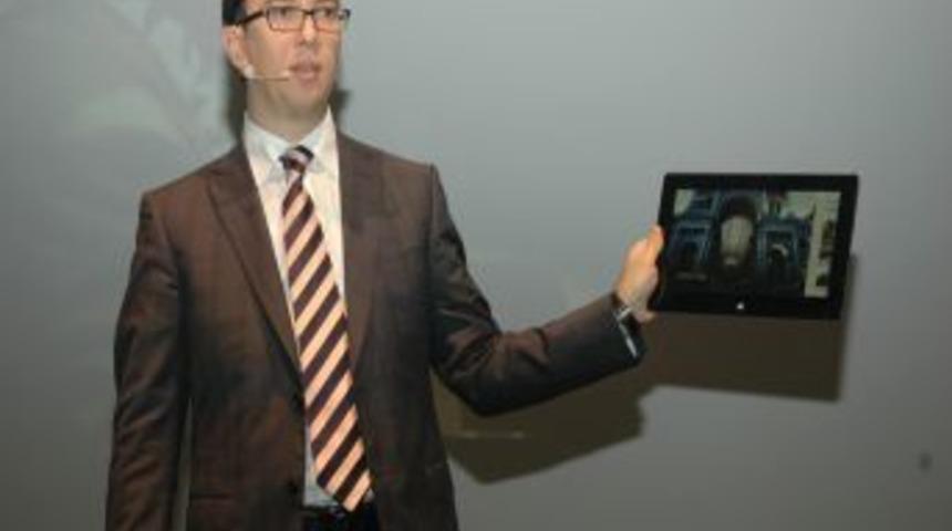 Gen&ccedil;ler Yataktan Kalkmadan Internete Giriyor