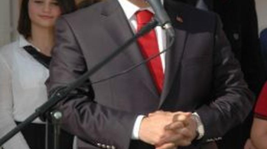 Vali Daş&ouml;z, B&uuml;y&uuml;kşehir Yasasını Değerlendirdi