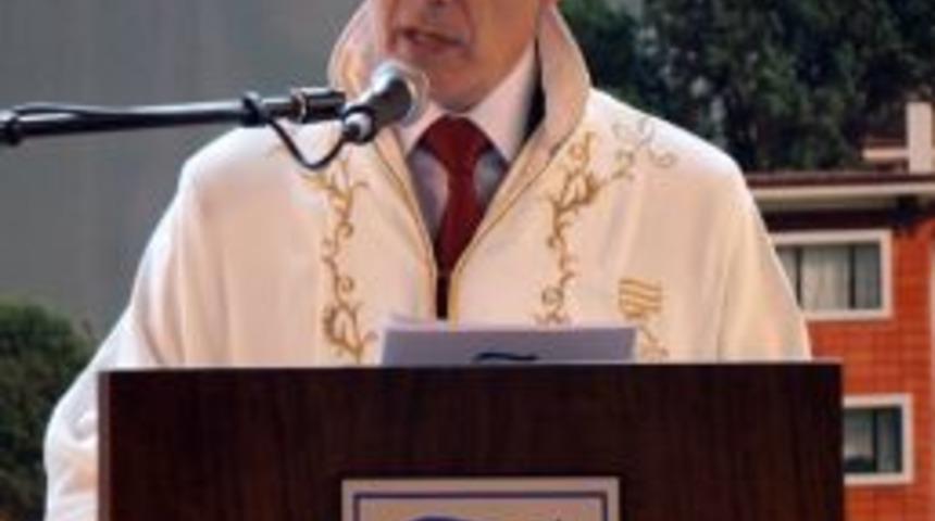 Recep Tayyip Erdoğan &Uuml;niversitesi Rekt&ouml;r&uuml; Yılmaz'dan Başbakan Erdoğan'a Teşekk&uuml;r