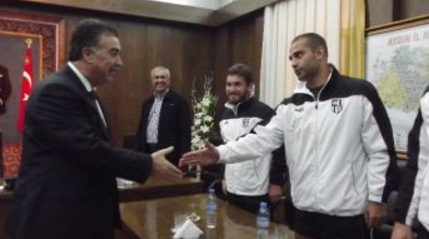 Aydınspor 1923 Vali Al&rsquo;a Şampiyonluk S&ouml;z&uuml; Verdi