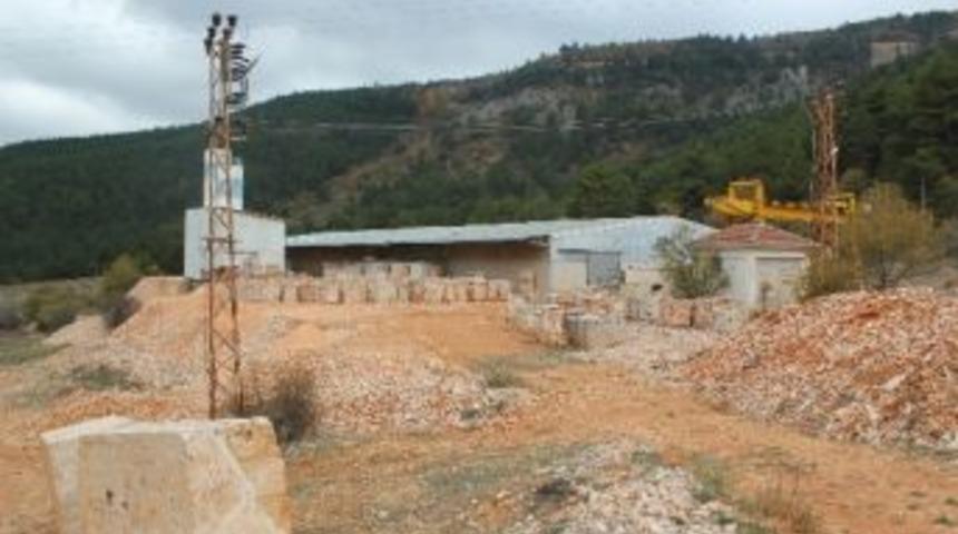 Mudurnu&rsquo;dan Afrika Ve &Ccedil;in&rsquo;e Traverten