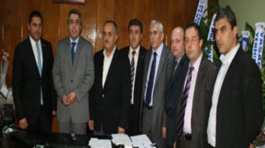 Ak Parti, Zonguldak Kamu Hastaneler Birliği Genel Sekreteri Dr. Eren&rsquo;e Ziyarette Bulundu