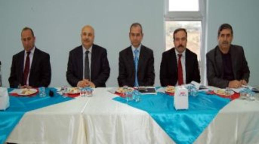 Rekt&ouml;r G&ouml;n&uuml;ll&uuml;, Basın Mensuplarıyla Buluştu