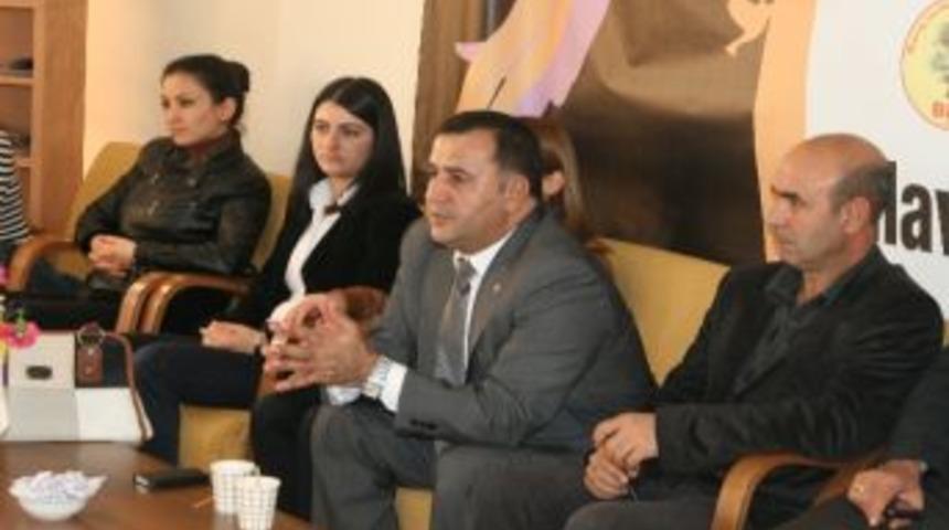 İhd&rsquo;den A&ccedil;lık Grevindeki Vekillere Ziyaret