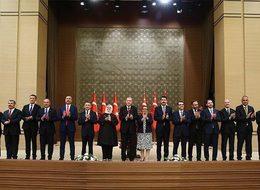 Cumhurbaşkanlığı Hükümeti'nin yeni bakanlarının ne kadar maaş alacağı belli oldu! İşte patron bakanların maaşları!