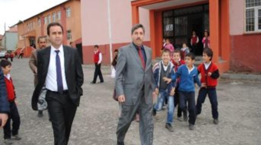 Kaymakam Erkan&rsquo;dan Okul Ziyareti