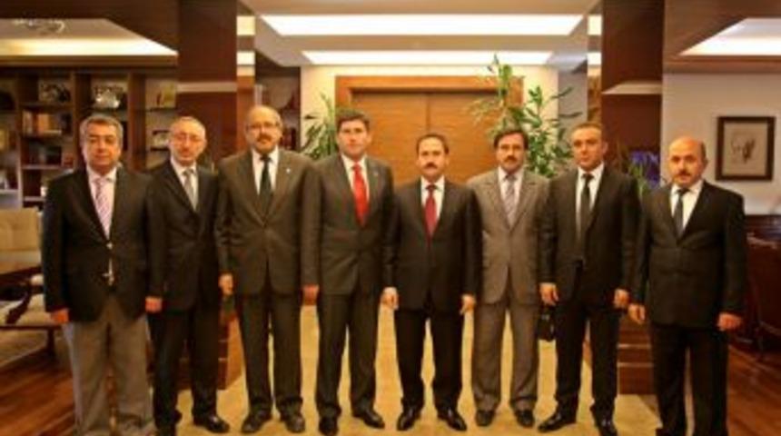 Memur-Sen'den Vali Başk&ouml;y&rsquo;e ziyaret