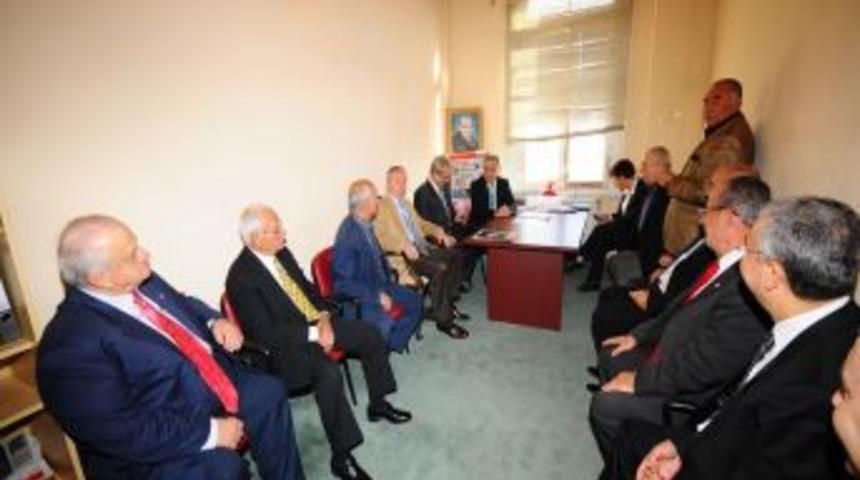 Başkan Kocaoğlu İzmir'in Eski Başkanlarıyla Biraraya Geldi