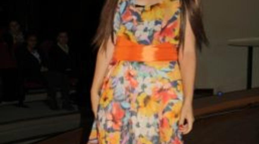 Er&uuml;&rsquo;de Defile R&uuml;zgarı