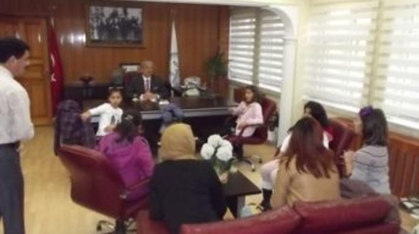 Sevgi Evi &Ccedil;ocuklarından M&uuml;ft&uuml;ye Ziyaret