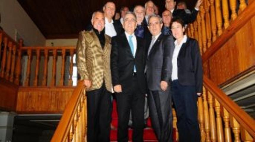 Eski Başkanlara Vefa