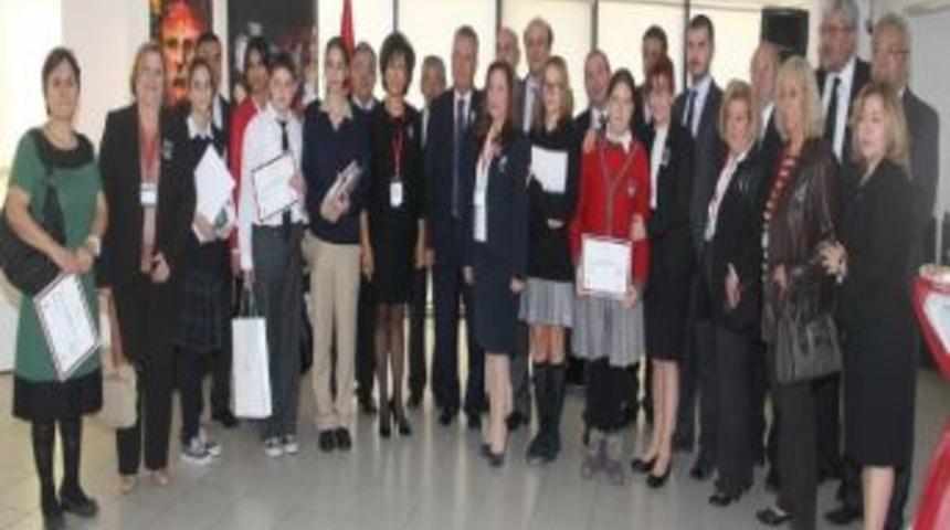 Atat&uuml;rk&rsquo;&uuml; Anlattılar