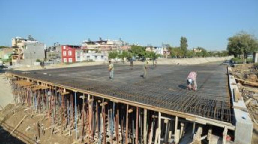 Y&uuml;reğir'e 3 k&ouml;pr&uuml; yapılıyor