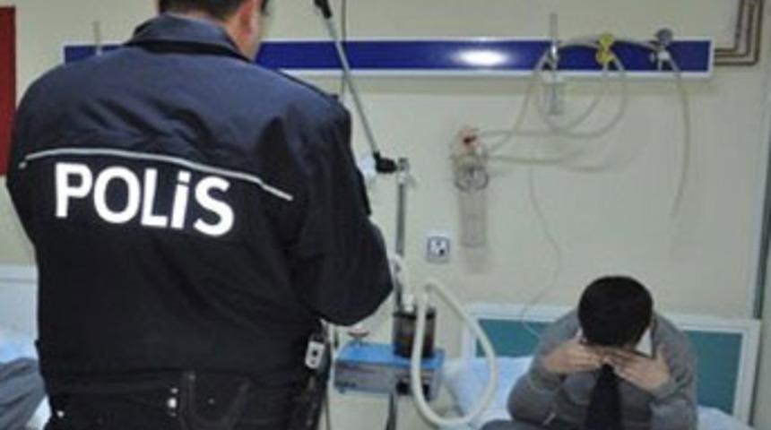 Okulda arkadaşlarına biber gazı sıktı