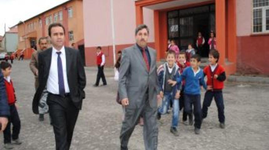 Kaymakam Erkan&rsquo;dan Okul Ziyareti