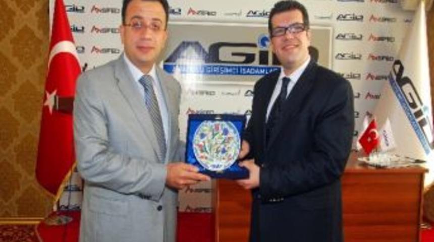 Ko&ccedil;ak: &ldquo;maliyeye Giderken Y&uuml;reğiniz H&ouml;p&uuml;r H&ouml;p&uuml;r Etmesin&rdquo;