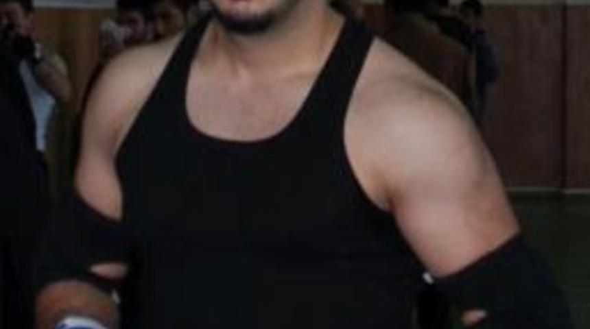 Bitlisli Milli Sporcu Okay, Avrupa Şampiyonasında T&uuml;rkiye&rsquo;yi Temsil Edecek