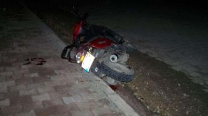 Besni'de Motosiklet Kazası: 1 Yaralı