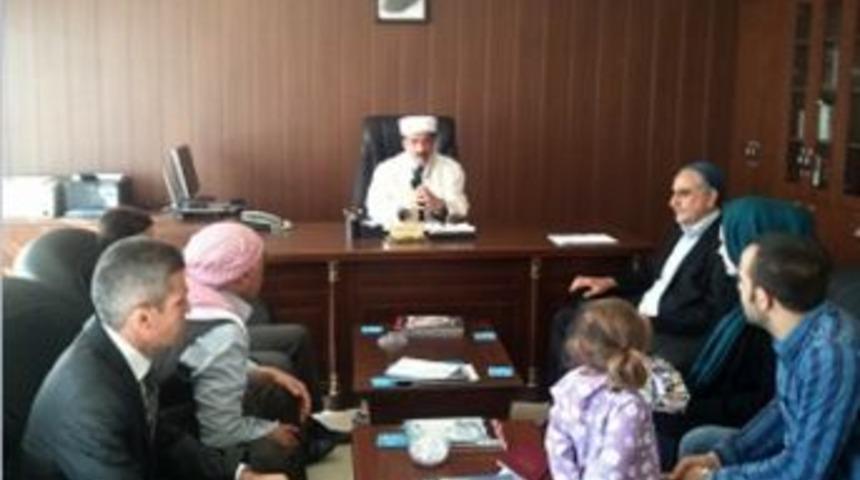 İdil'de M&uuml;sl&uuml;man Olan İngiliz Vatandaşı, Amine Ismini Aldı
