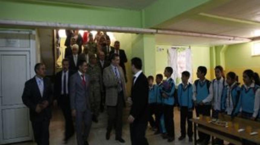 '&ccedil;ok Ama&ccedil;lı Salon'un A&ccedil;ılışı Yapıldı
