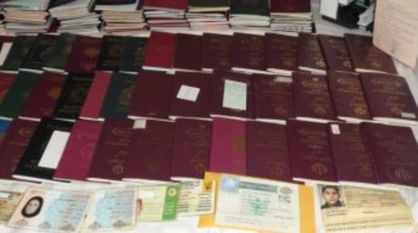 İstanbul Mali Polisinden G&ouml;&ccedil;men Ka&ccedil;ak&ccedil;ılığı Operasyonu