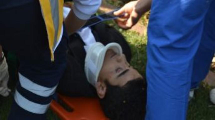 Kurallara Uymadı Hastaneyi Boyladı