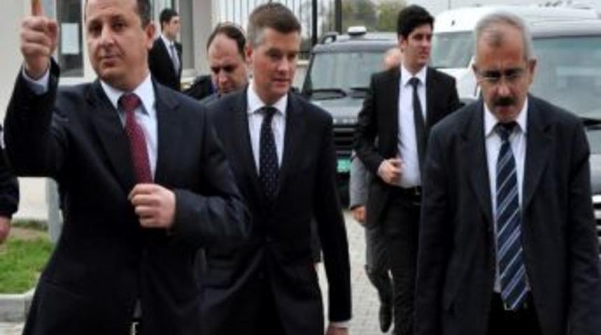 İngiliz Bakan Harper: &ldquo;t&uuml;rkiye Yasadışı G&ouml;&ccedil; Konusunda Başarılı&rdquo;