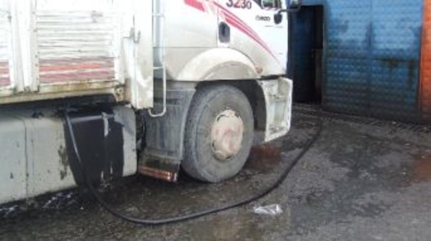 Erzurum&rsquo;da 650 Litre Ka&ccedil;ak Akaryakıt Ele Ge&ccedil;irildi