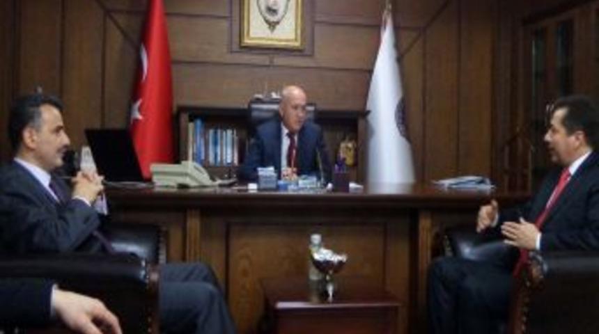 Servis Şof&ouml;rlerinden Emniyet M&uuml;d&uuml;r&uuml;'ne Korsan Dosyası