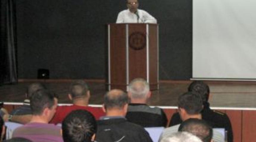 &Ccedil;anakkale&rsquo;de Mahkumlara Seminer Verildi