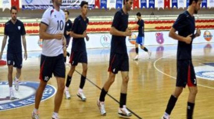 Şahinbey Voleybolda Seriye Devam İ&ccedil;in Sahaya &Ccedil;ıkacak