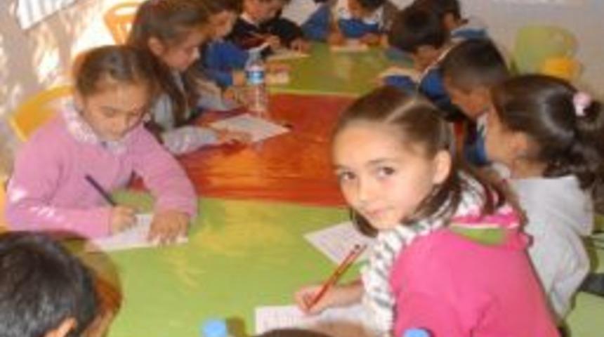 Işıklar &Uuml;lkesi &Ouml;ğrencilerle Aydınlatılıyor